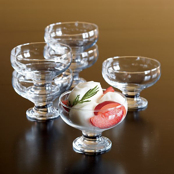 FootedDessertDishesOB09
