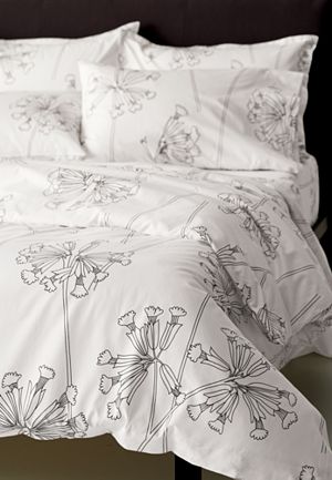Marimekko Kevatesikko Black-White Bed Linens
