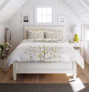 Marimekko Lumimarja Celery Bed Linens