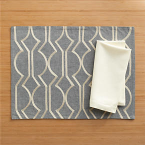 Martini Placemat and Sateen Ivory Napkin