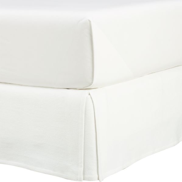 MatelasseBedskirtF9