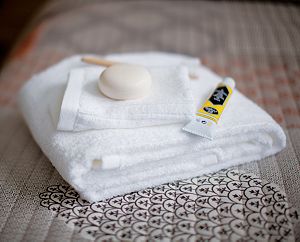 Ribbed White Bath Towels