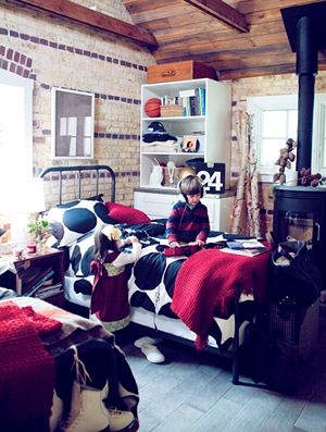 Marimekko Kivet Black Bed Linens