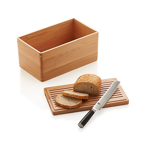 Wood bread box