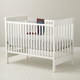 Straight-Up Crib (White)